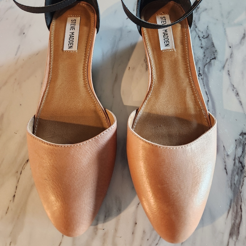 Steve Madden Strappy flats